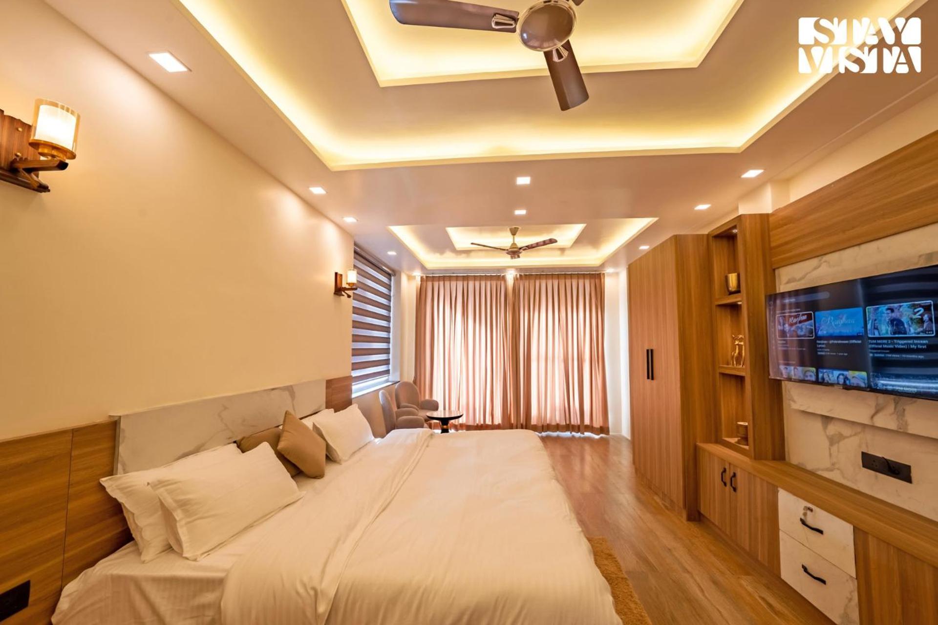 Stayvista At Sunset Springs With Pool & Views Nainital Exterior foto